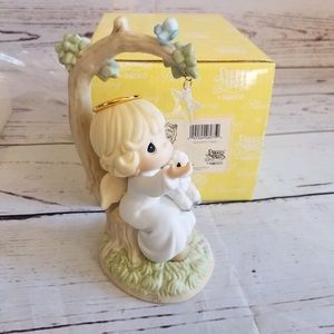 Precious Moments 879436 “God's Love Is Crystal Clear” 2001